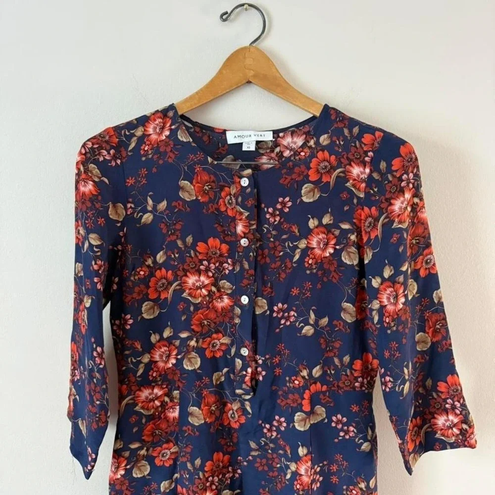 Women's Amour Vert Ingrid 100% Silk Floral Dress Navy 3/4 Sleeves Buttoned SZ XS - Picture 3 of 8
